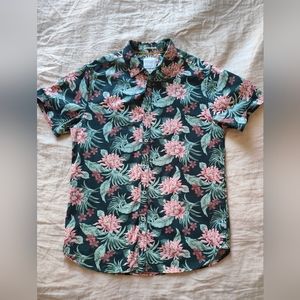 Floral Denim & Flower Short-sleeved Button Down